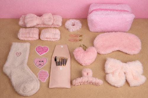 Fluffy Self-Care Gift Set - Blush Pink